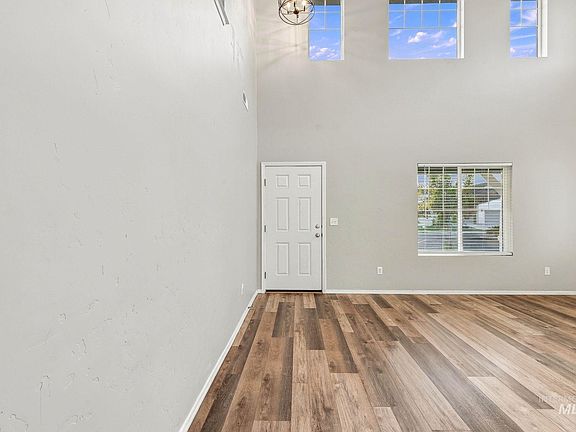 2nd image of 4460 S Yankees Way