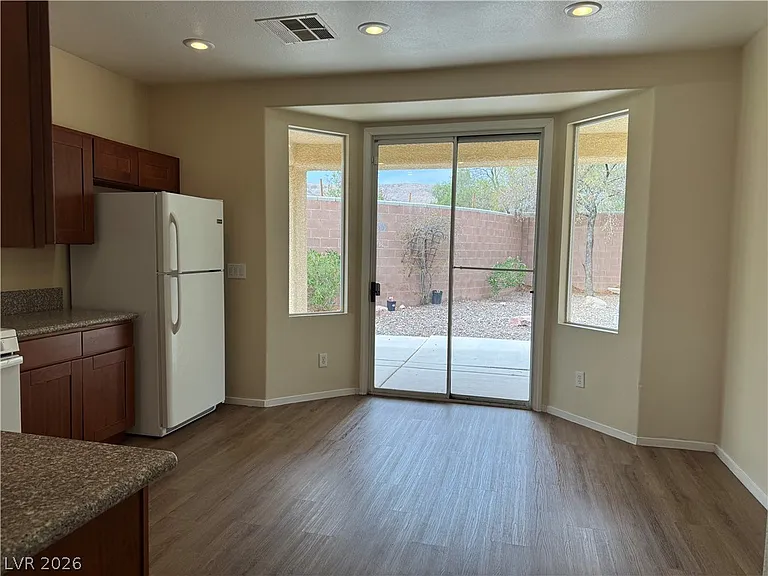 6091 Amazing Grace Ct — Photo 5