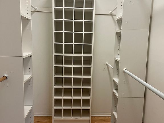 4th image of 1127 Brentwood Way