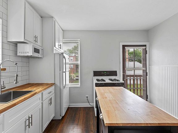 4th image of 4949 Oleatha Ave