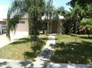 4980 SW 7th Ct, Pompano Beach, FL 33068