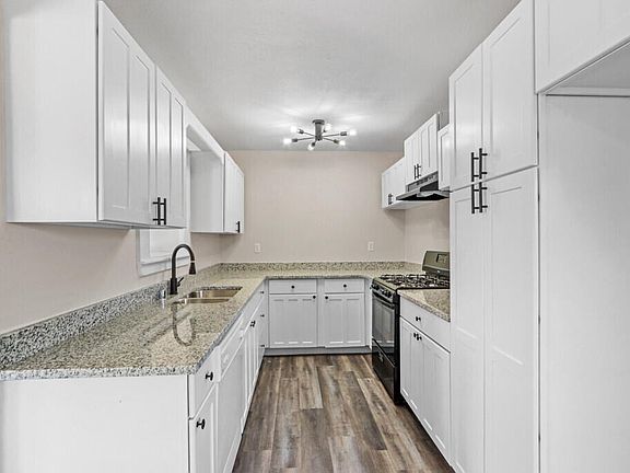 2nd image of 5108 Knox Dr