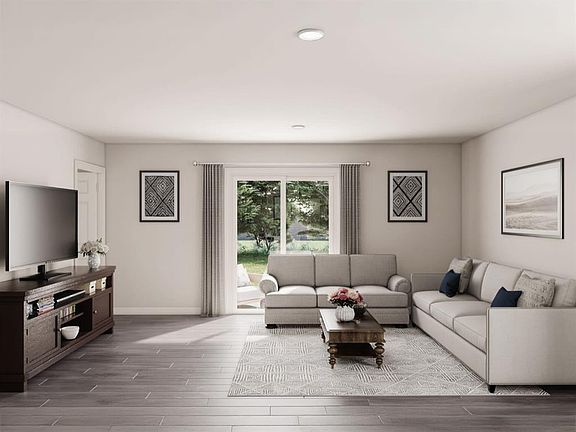 4th image of 3915 Northridge Rd