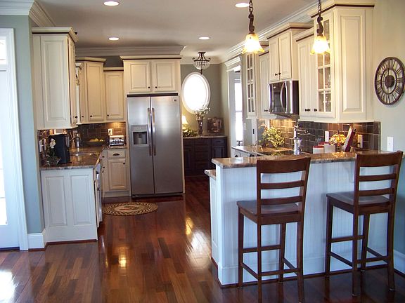 2nd image of 1105 Scarlet Oak Dr