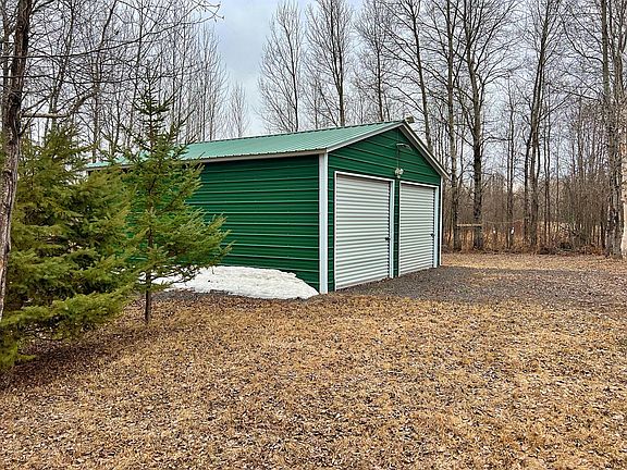 5th image of 9298 Hingeley Rd