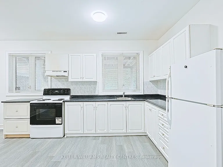 61 Fairchild Ave #BASEMENT — Photo 8