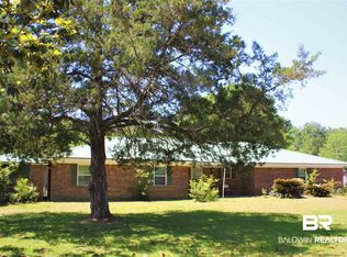 804 E Greenwood Rd, Summerdale, AL 36580