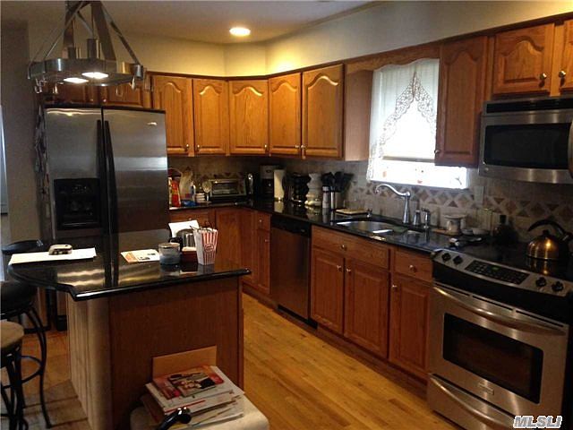 2nd image of 8 Avenue A
