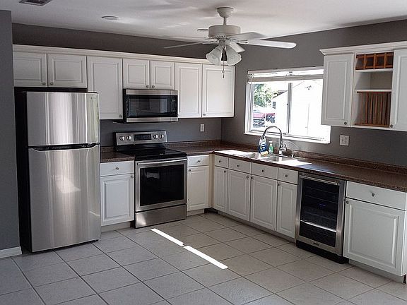 5th image of 5017 Silver Bell Dr