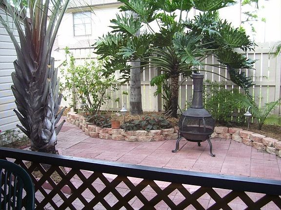 Lg Lanai & Screened Patio