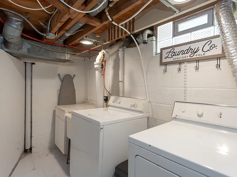 4243 Beverly Dr — Photo 41