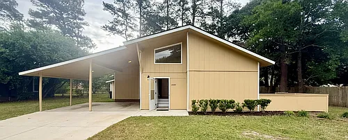 1009 Louisburg Pl Photo 1