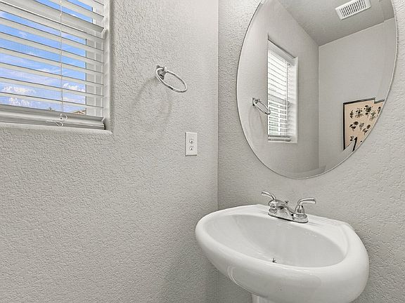 5th image of 11005 Quercia Cir