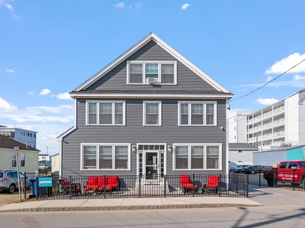 10 J St, Hampton, NH 03842