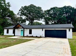 2500 Melanie Ct W, Semmes, AL 36575