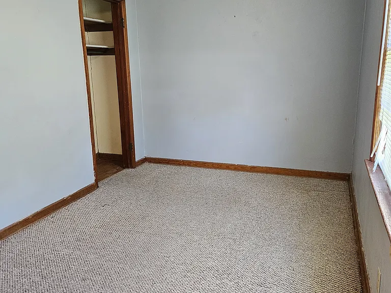 5050 Pulliam St #5050 — Photo 6