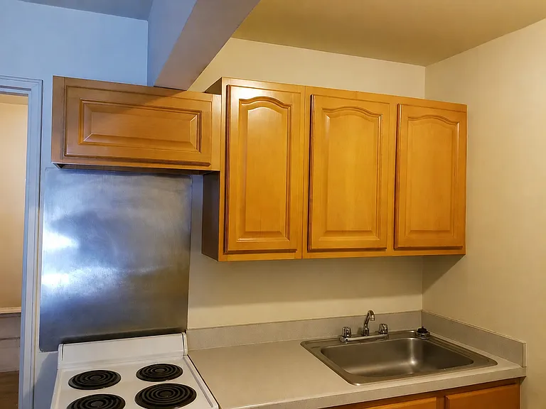 226 Christie St #1 — Photo 6