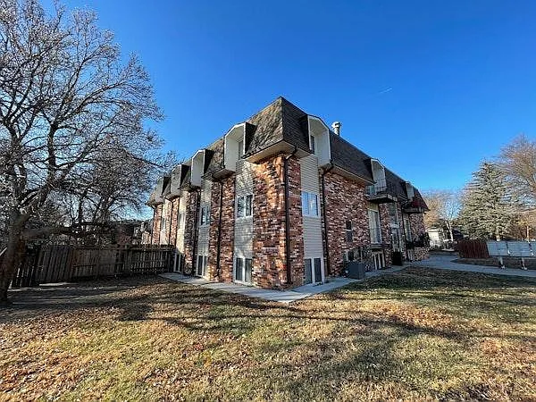 1527 S. 20th