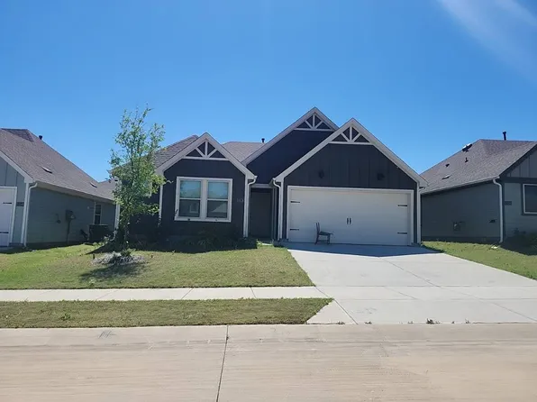13136 Hideaway Ln, Aubrey, TX 76227