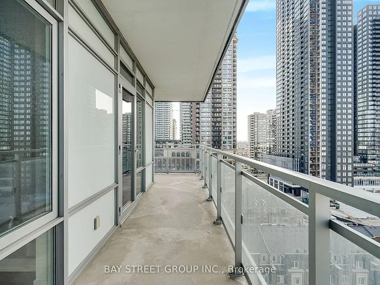 365 Prince Of Wales Dr #1108 — Photo 25