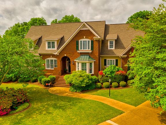 5th image of 3002 Haddonstone Dr SE