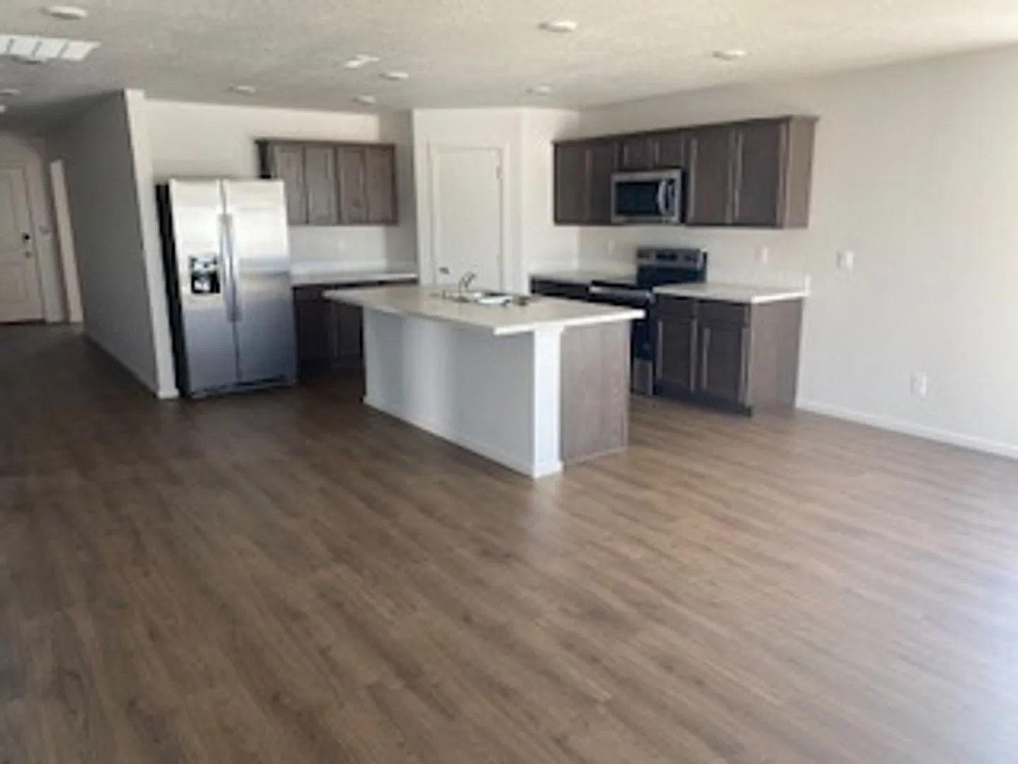 Enjoy the appeal of Deer Park living — Photo 2