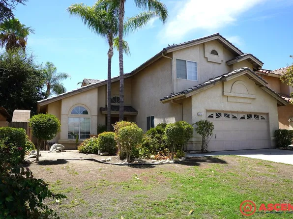 8709 Fox Run Dr, Bakersfield, CA 93312