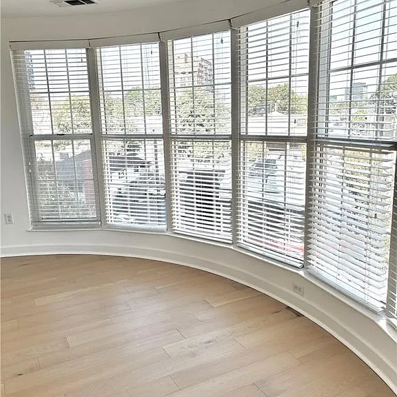 325 E East Paces Ferry Rd NE #502 — Photo 16