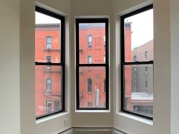 3rd image of 417 8th St #3