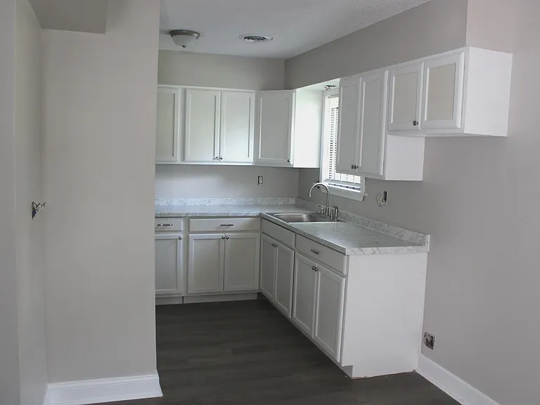3758 Wolf Trail Dr — Photo 8