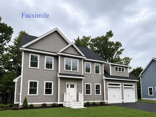 4 Navillus Way, Seabrook, NH 03874