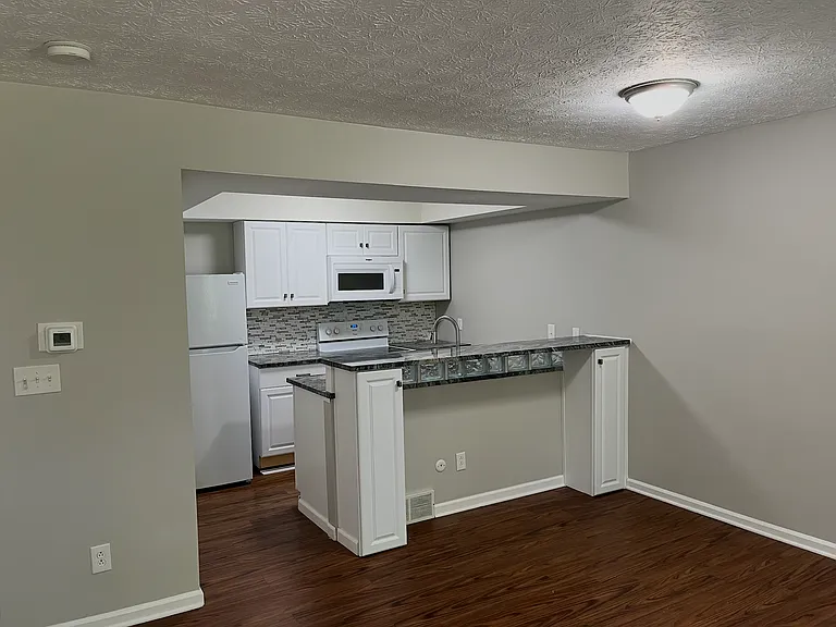 1188 Worthington Heights Blvd — Photo 7