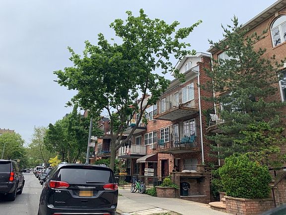 3rd image of 1537 51st St