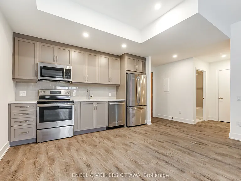 280 Crichton St #302 — Photo 15