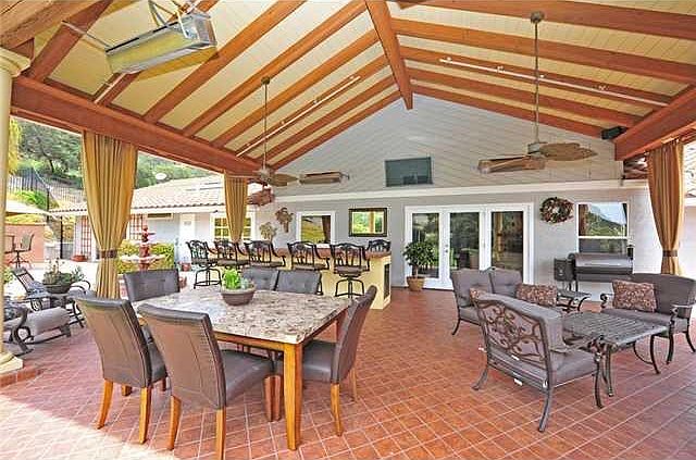 Outdoor patio