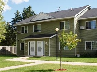 303 Gillespie Ave, Pine River, MN 56474