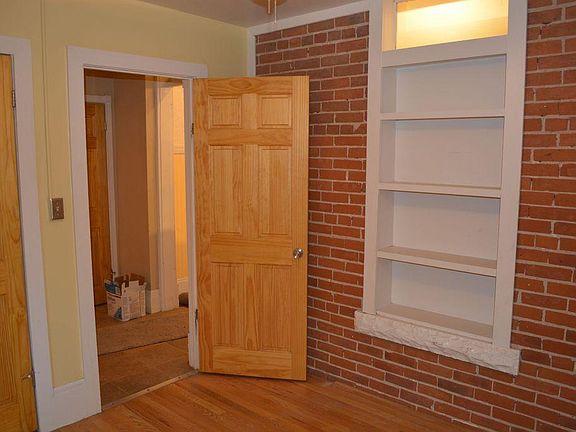 4th image of 54 S Emerson St APT 1B