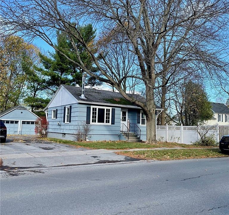1st image of 419 Thompson Blvd