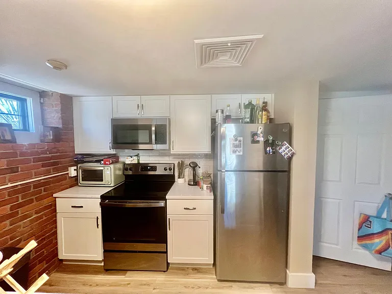 25 Higgins St #108 — Photo 5