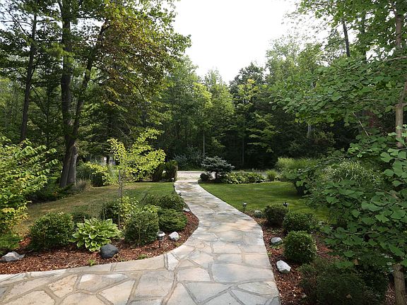 2nd image of 75083 Elmslie St Bayfield Ontario Canada