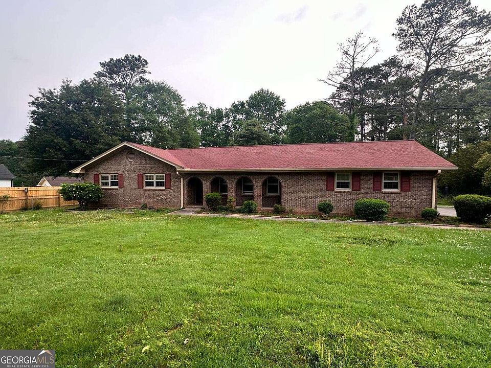1st image of 3052 Skyland Dr