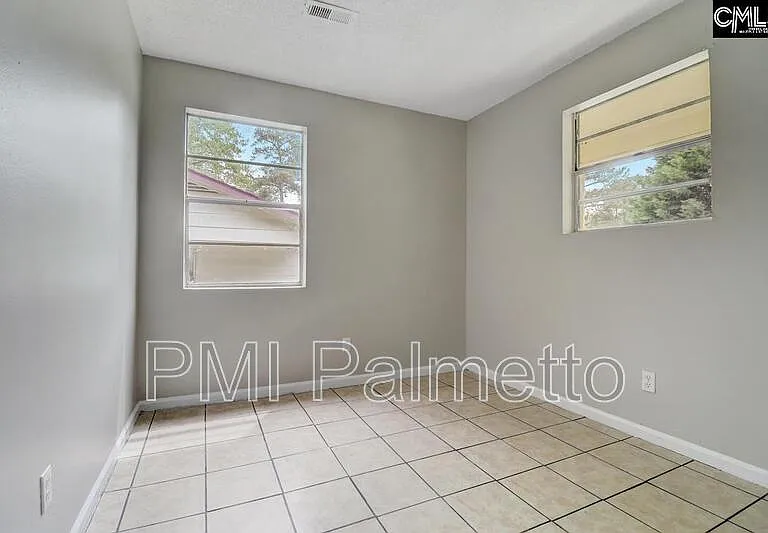 329 Saddlefield Rd — Photo 16