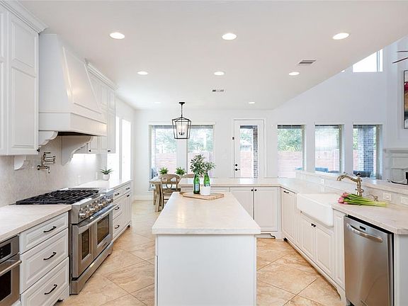 2nd image of 4411 Montcliff Bend Ct