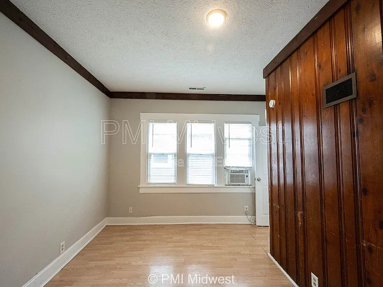 521 N Gladstone Ave #B — Photo 9