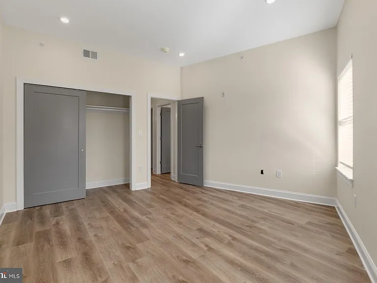 511 Gorgas Ln #E — Photo 10