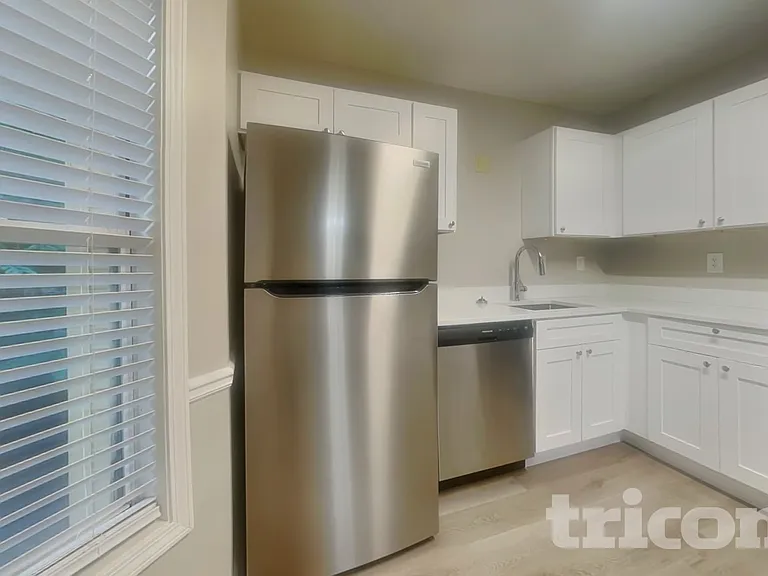 2407 Windridge Dr NE — Photo 6