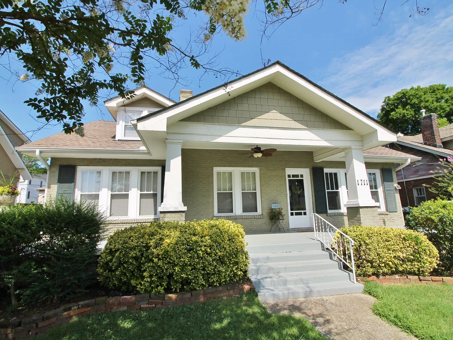 1711 Villa Pl — Photo 2