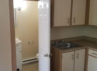 254 Divinity St #1B, Bristol, CT 06010