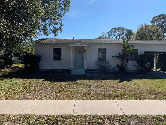 2nd image of 2214 Hyde Park St