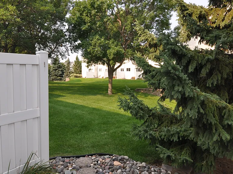 15511 Float Ln — Photo 21